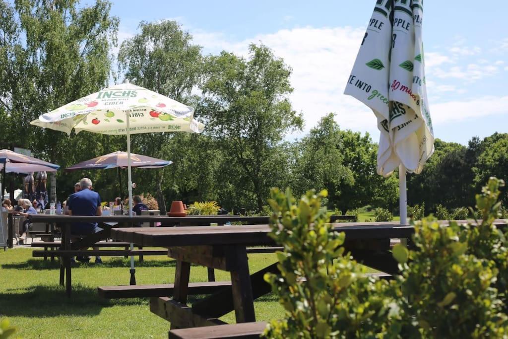 The Dolman At Ferndown Forest Golf Course Eksteriør bilde